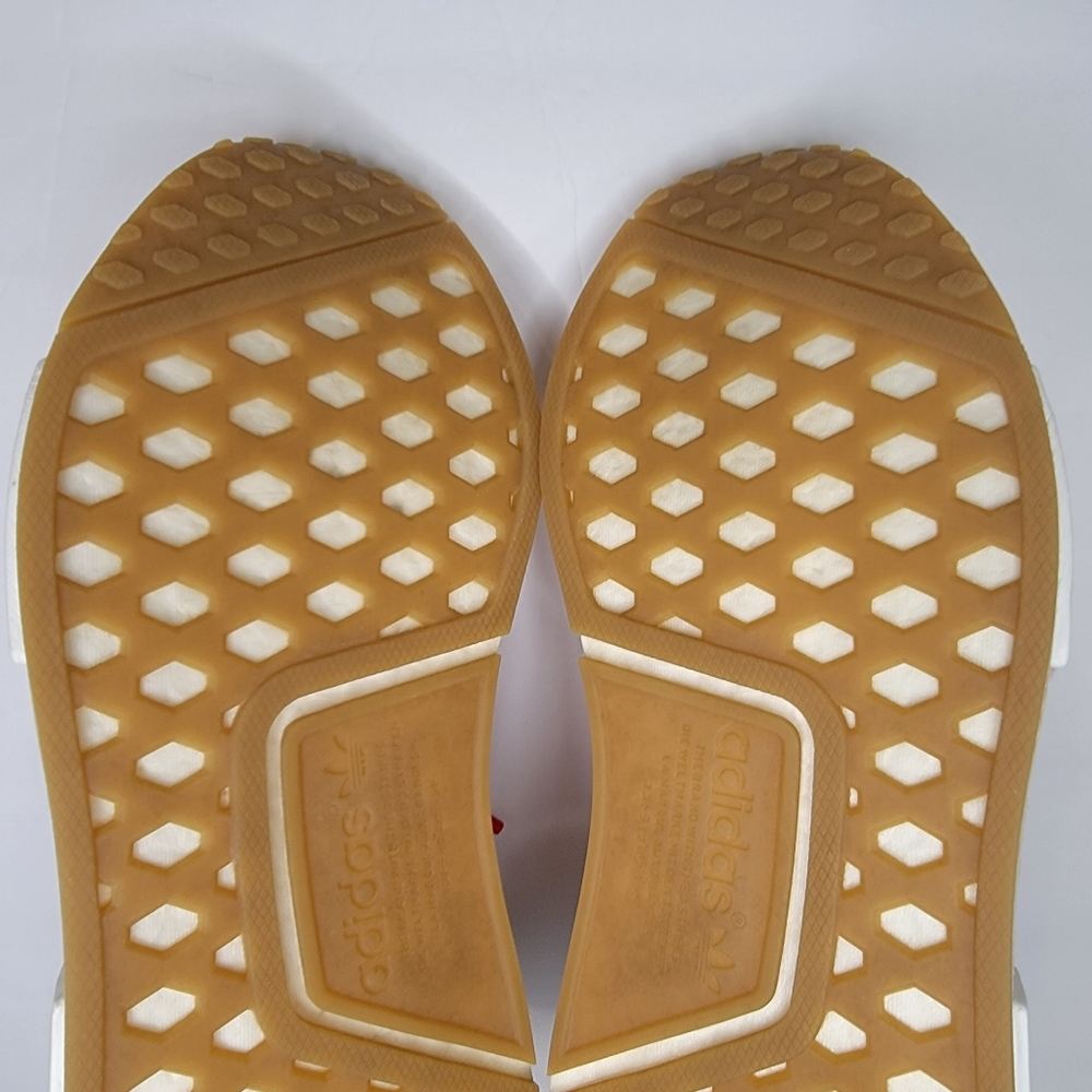 Adidas Boost NMD_R1 'PINK GUM' Style BB7588 Size 7 - Picture 15 of 16